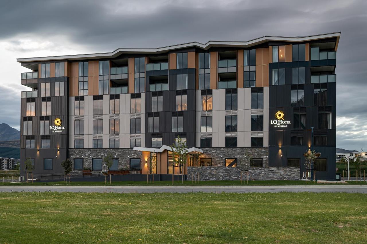 La Quinta By Wyndham Remarkables Park Hotel