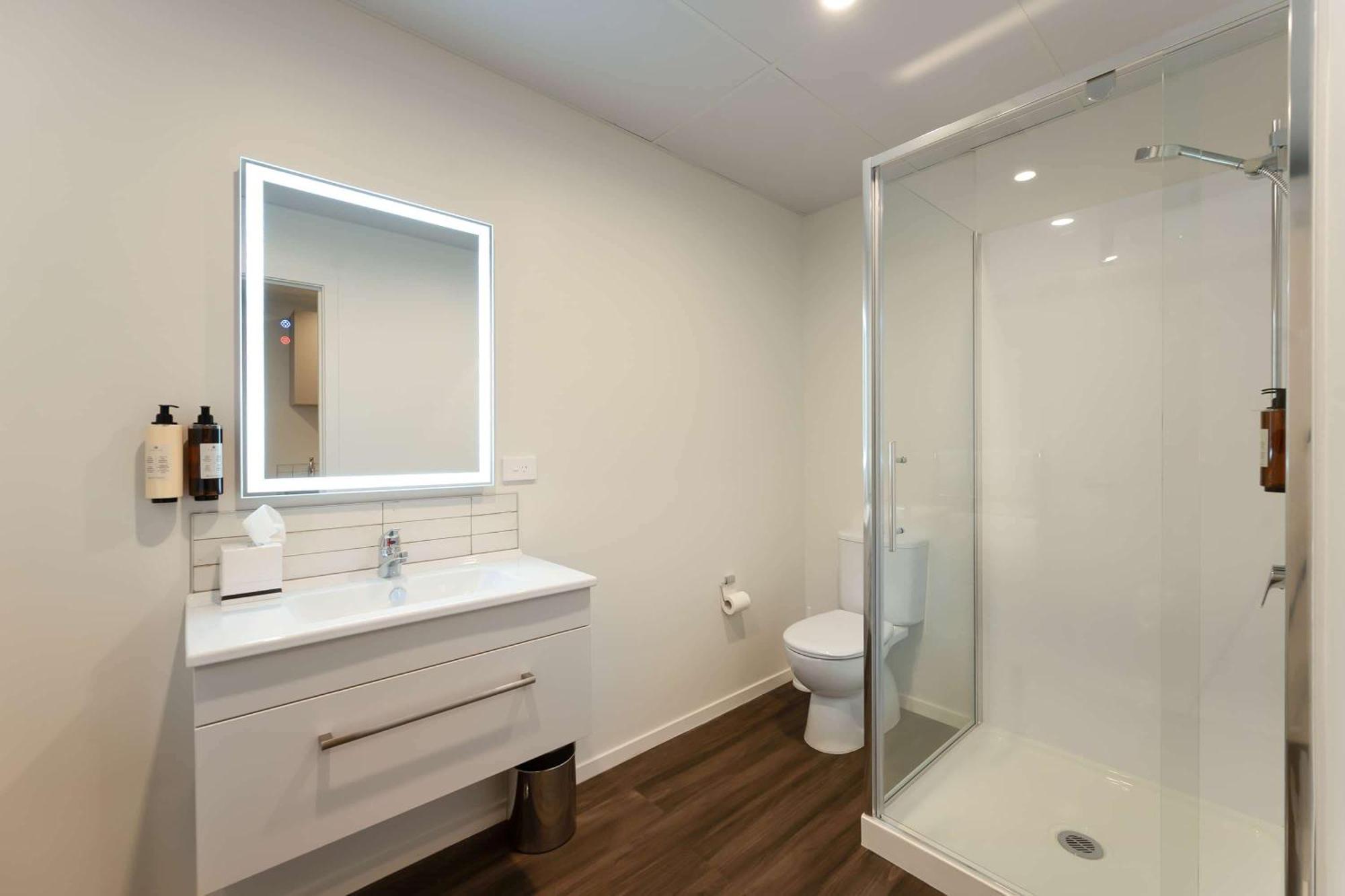 La Quinta By Wyndham Remarkables Park Hotel